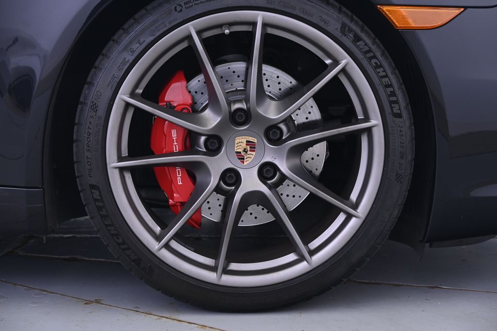 Thumbnail: 2013 Porsche 911 - 14