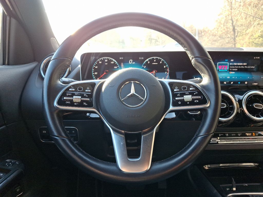 2021 Mercedes-Benz GLA 250 4MATIC 18