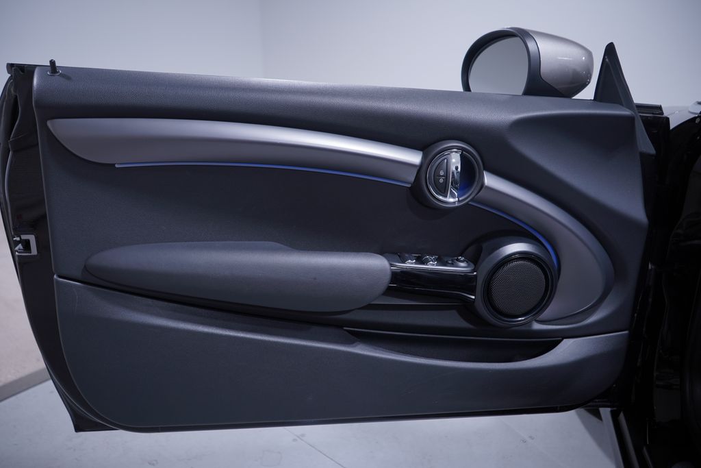 Thumbnail: 2022 MINI Cooper - 16