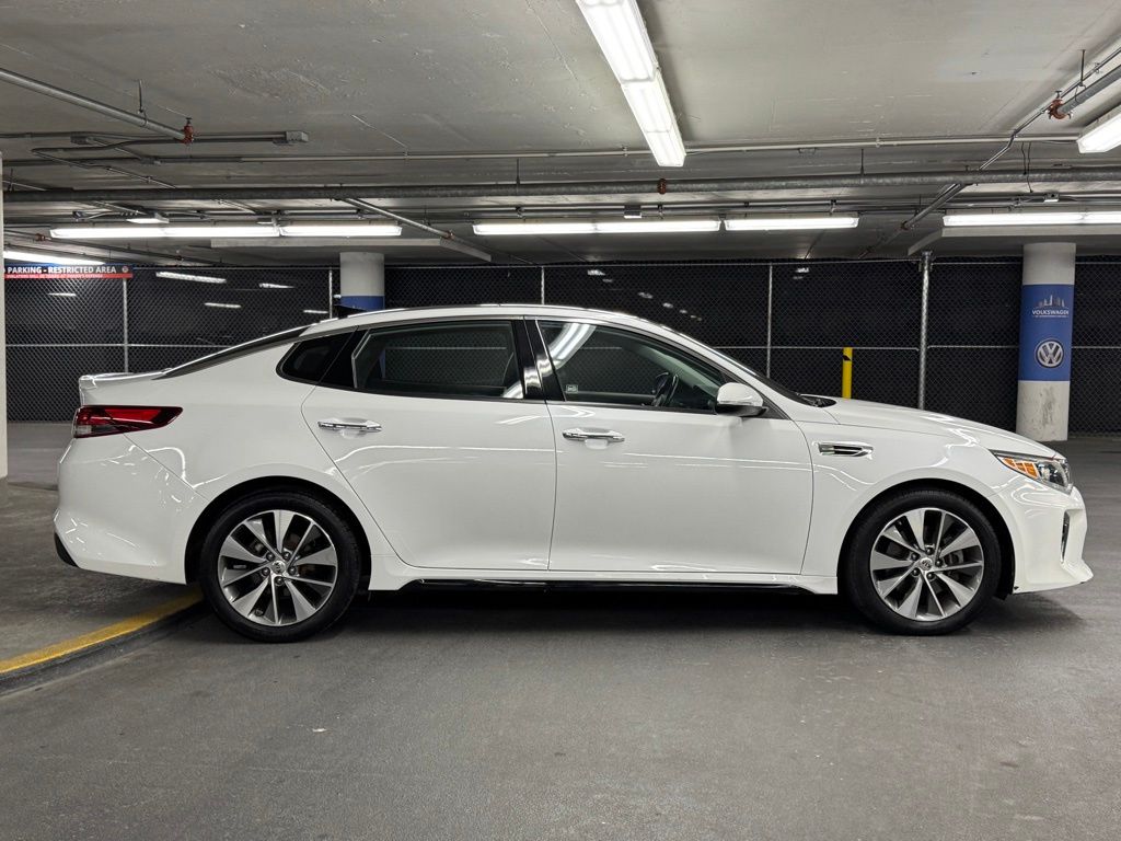 2018 Kia Optima S 33