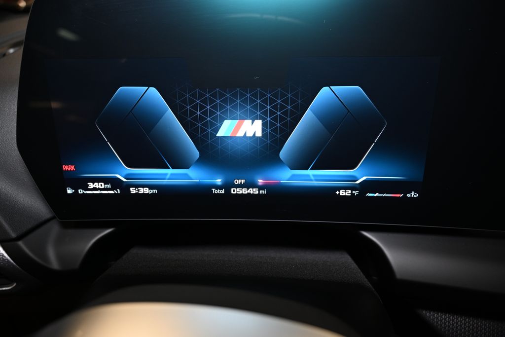 Thumbnail: 2025 BMW 2 Series - 26