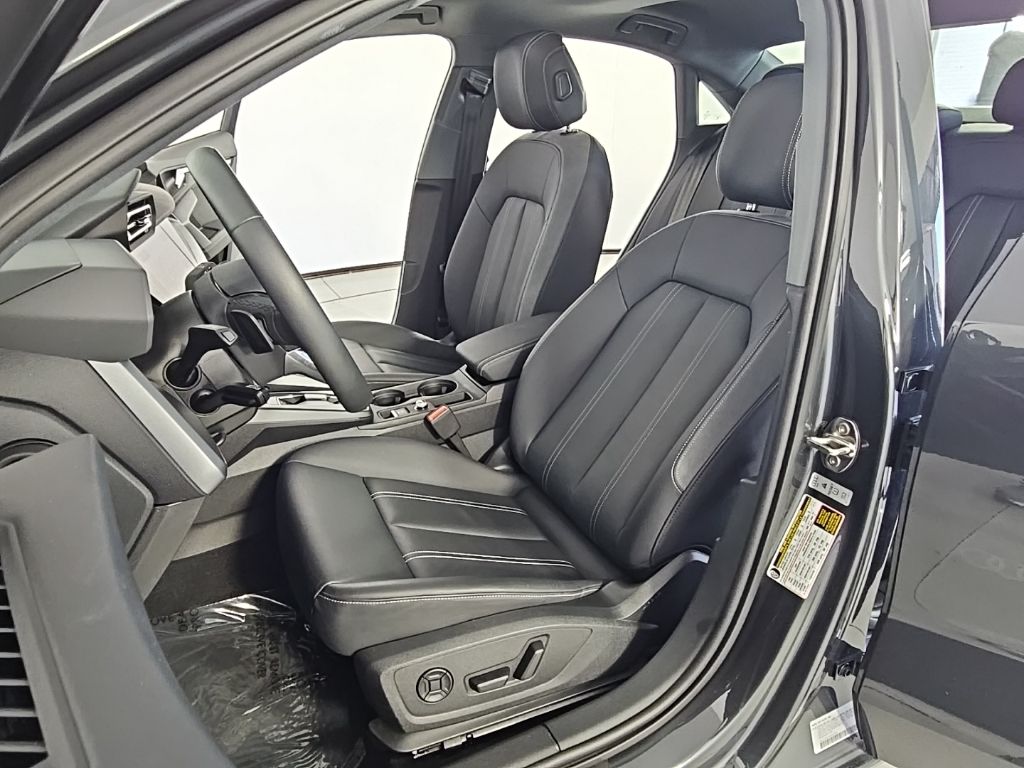 Thumbnail: 2025 Audi A3 - 22