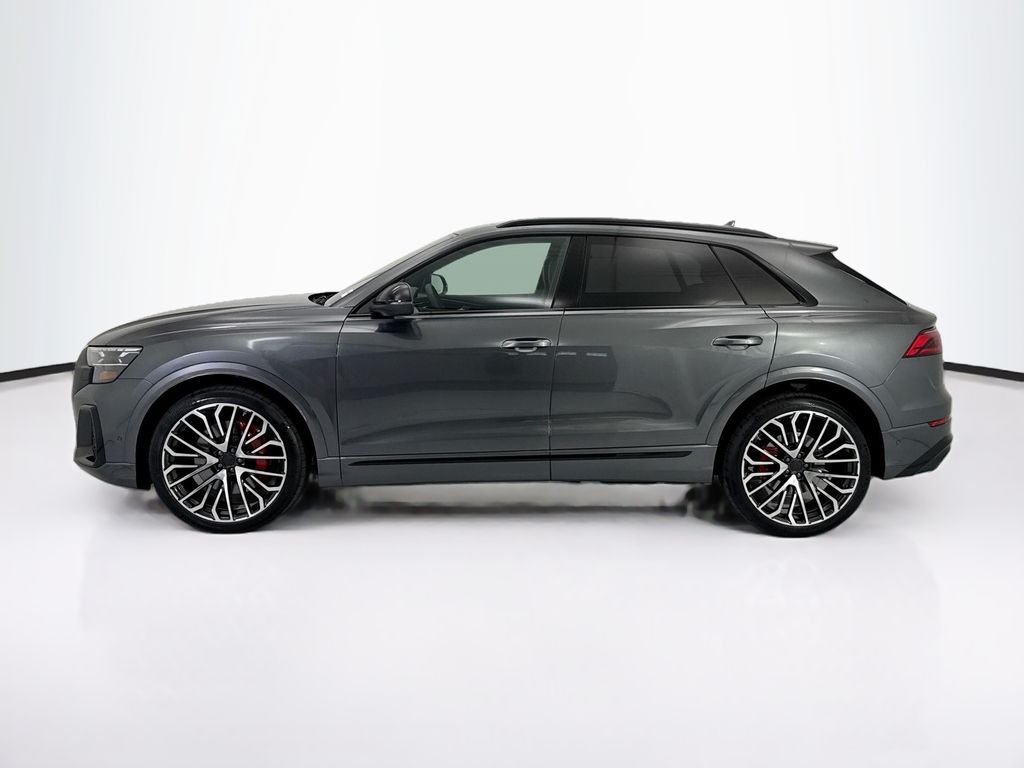 Thumbnail: 2026 Audi SQ8 - 8
