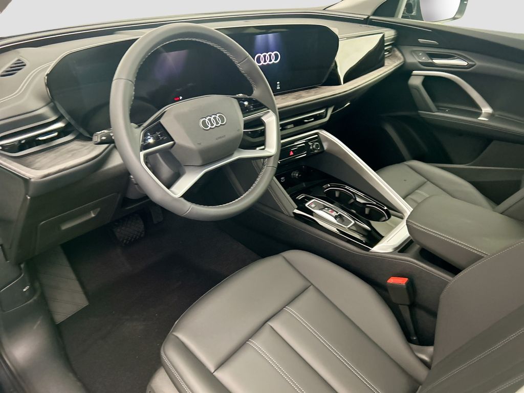 Thumbnail: 2026 Audi Q5 - 9