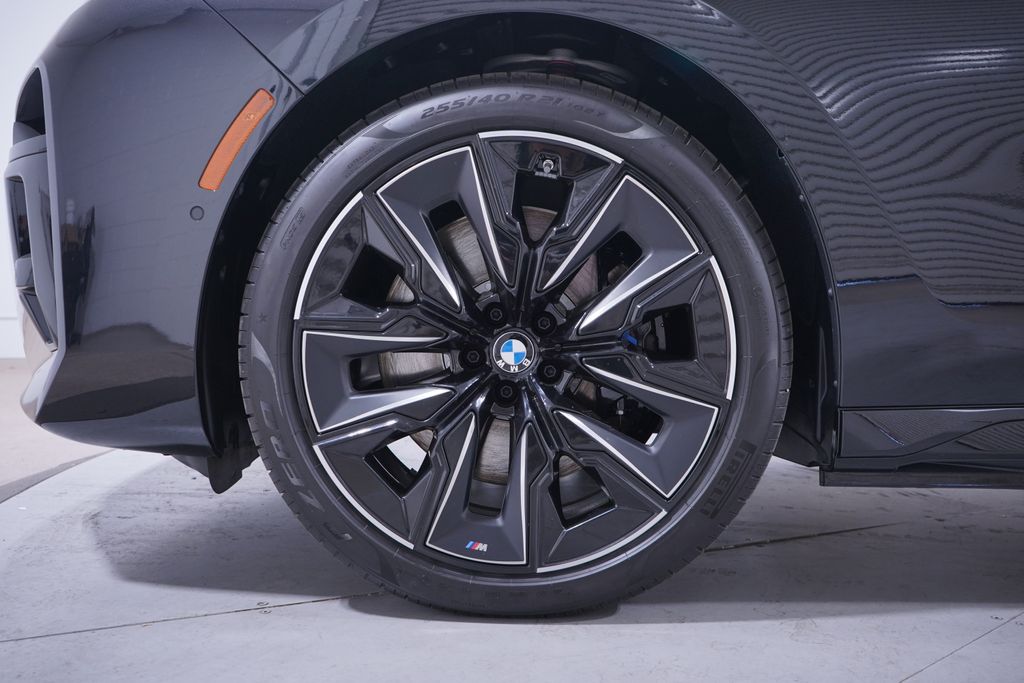 2025 BMW i7 eDrive50 2