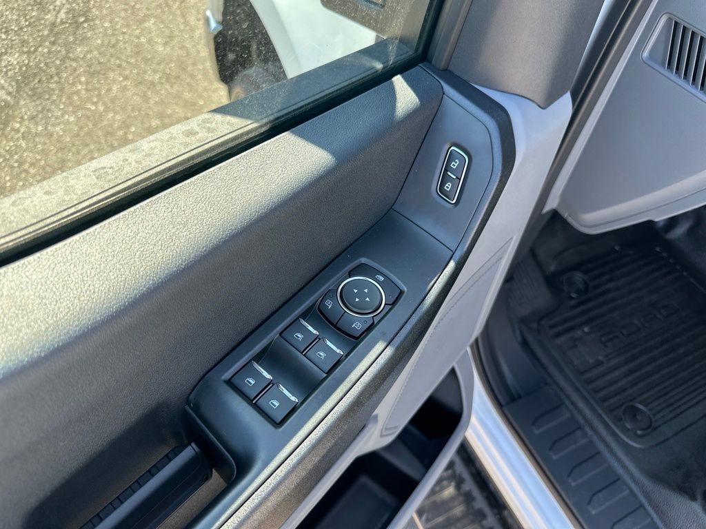 New 2026 Ford Super Duty F-250 Crew Cab 8' Box XL