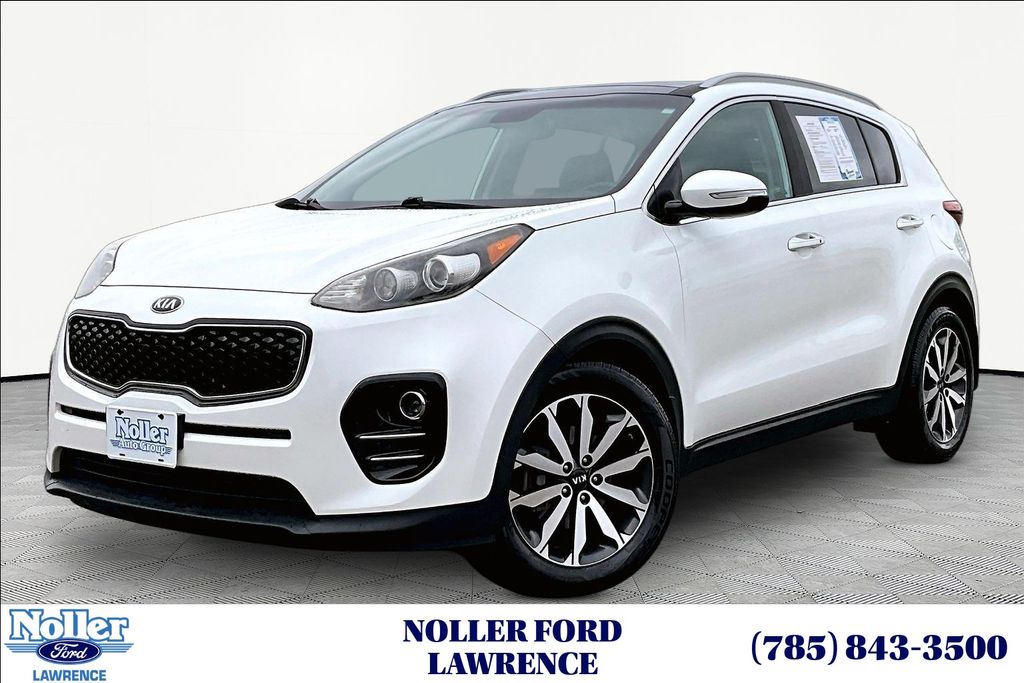 Snow White Pearl 2017 Kia Sportage SUV / Crossover Front-Wheel Drive 6-Speed Automatic