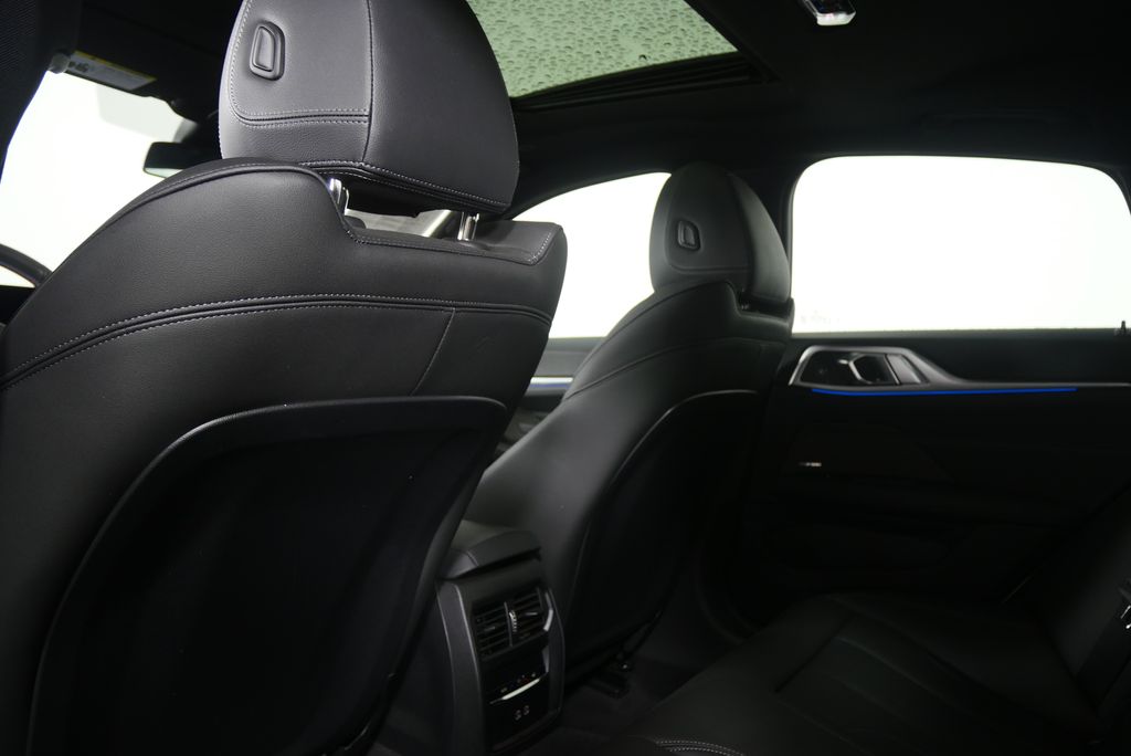 Thumbnail: 2025 BMW 4 Series - 15