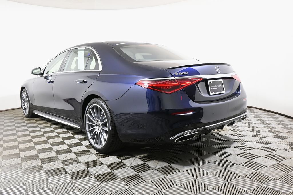 Thumbnail: 2025 Mercedes-Benz S-Class - 5