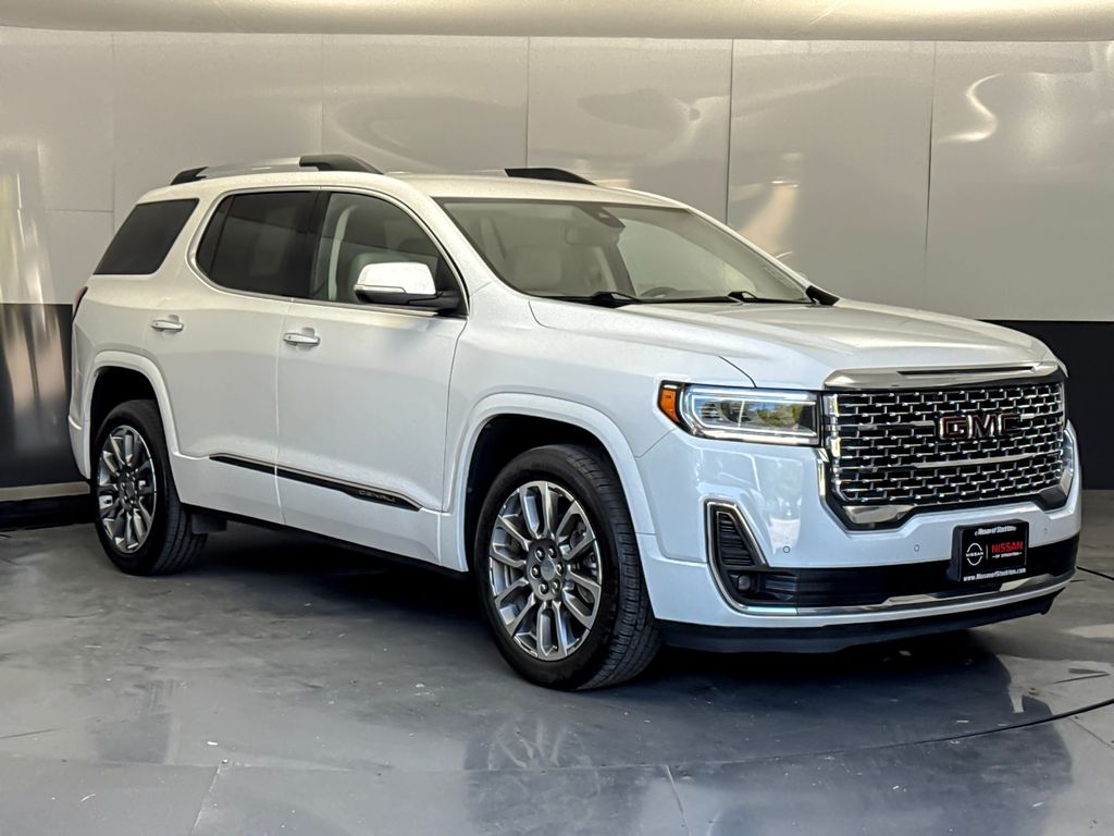 2023 GMC Acadia Denali AWD