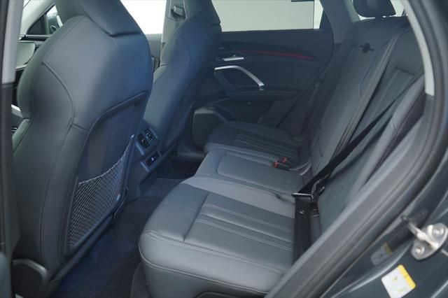 Thumbnail: 2025 Audi Q5 - 7