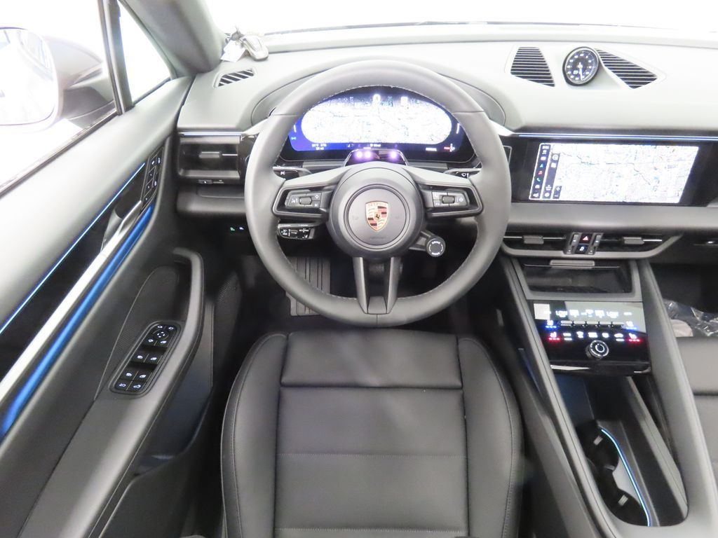 Thumbnail: 2026 Porsche Macan - 18