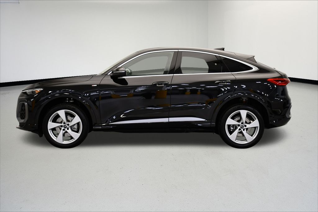 Thumbnail: 2025 Audi Q5 - 2