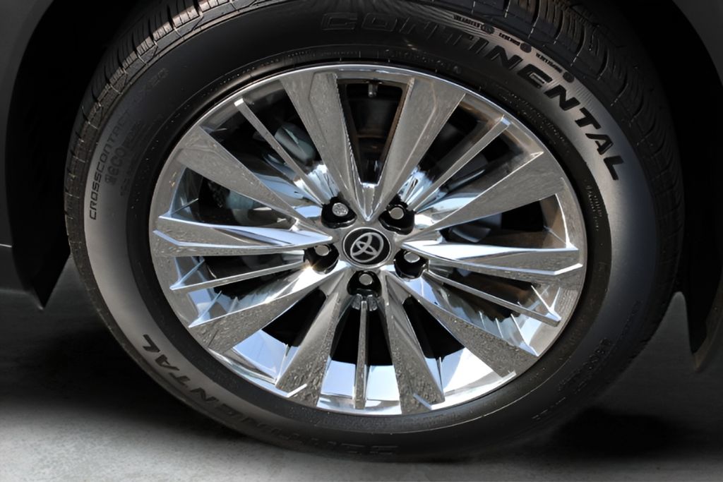 Used 2024 Toyota Grand Highlander SUV