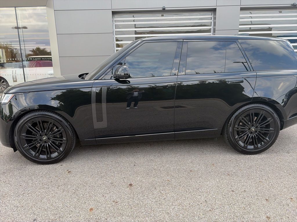 Santorini Black Metallic 2023 Land Rover Range Rover P530 SE AWD SUV / Crossover All-Wheel Drive 8-Speed Automatic