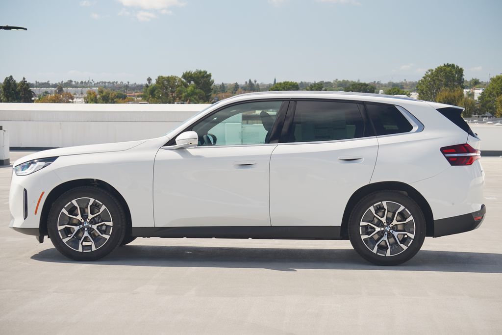 Thumbnail: 2026 BMW X3 - 4