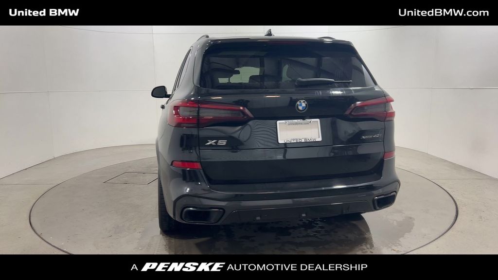 2022 BMW X5 xDrive40i 7