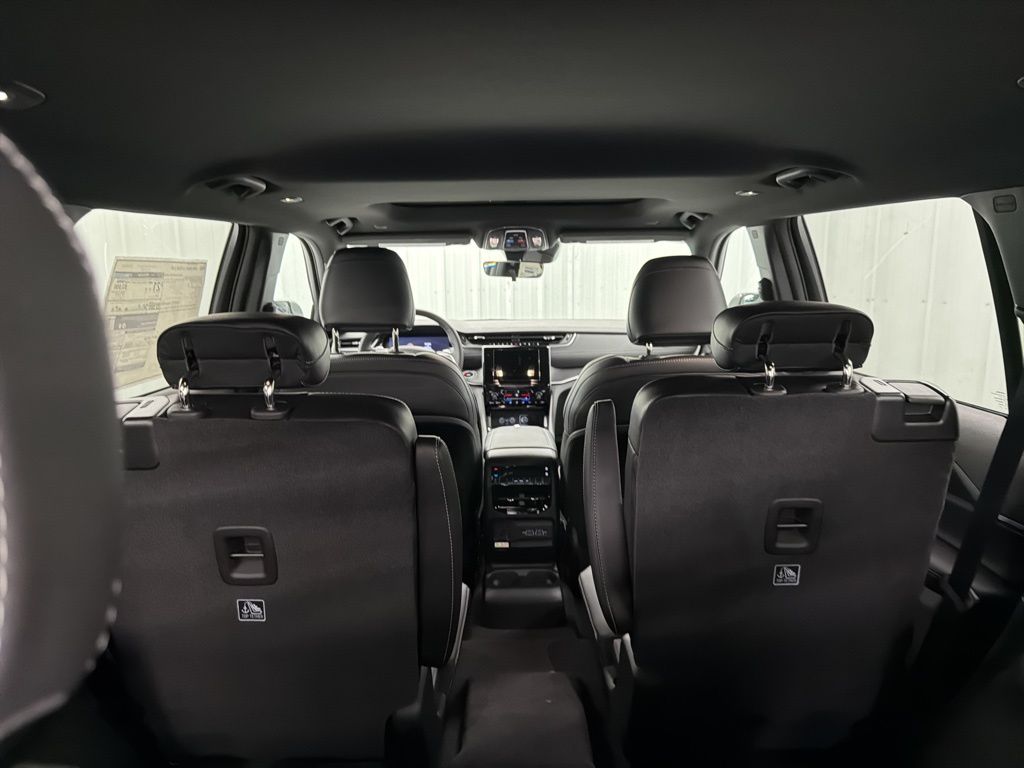 2025 Jeep Grand Cherokee L Altitude X - 8