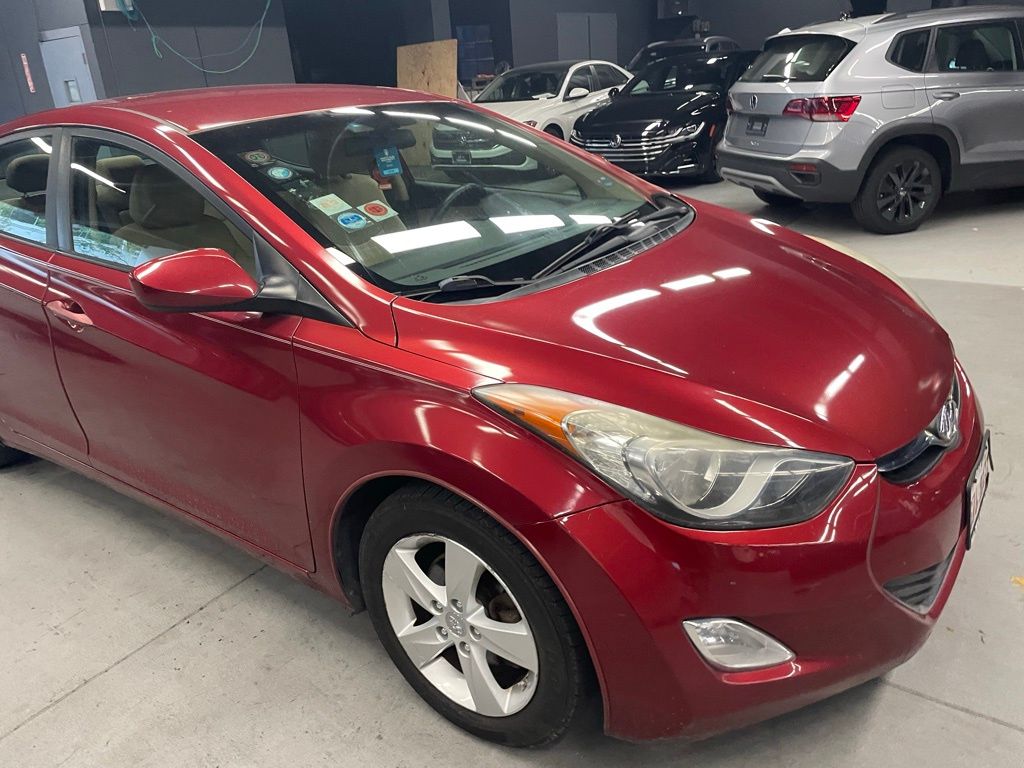 2013 Hyundai Elantra GLS 4