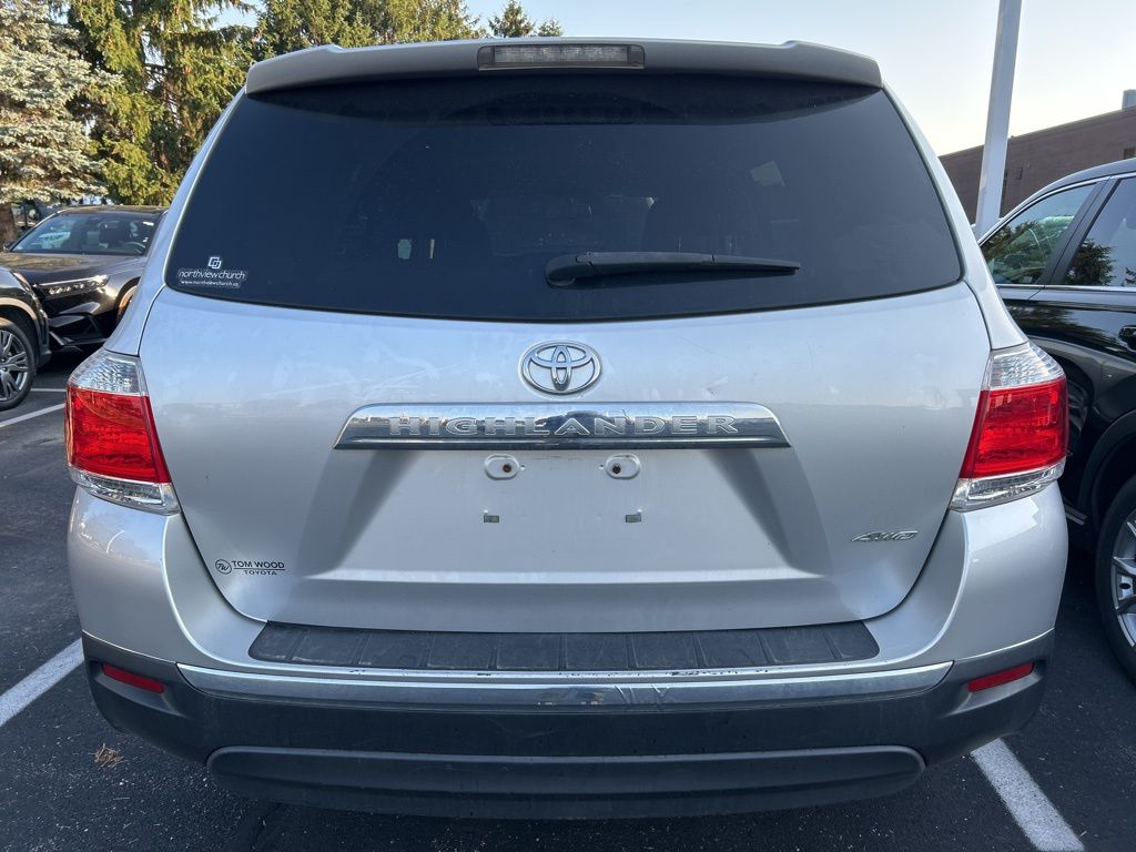 Thumbnail: 2012 Toyota Highlander - 5