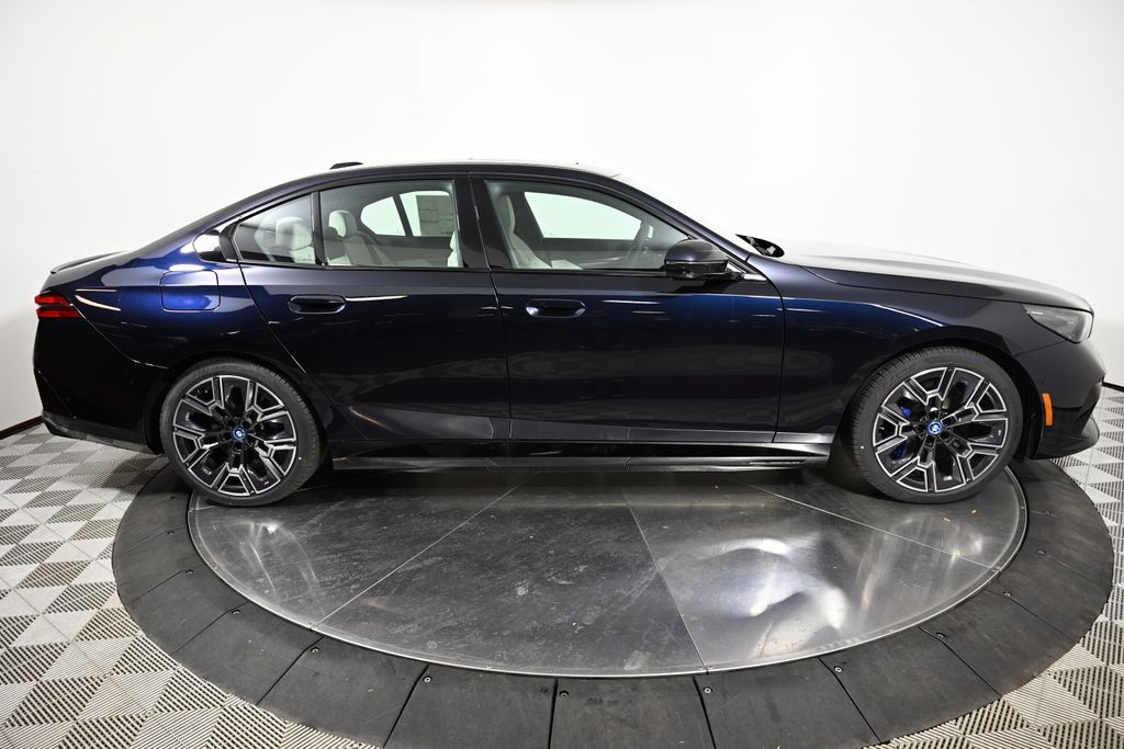 2025 BMW i5 xDrive40 6