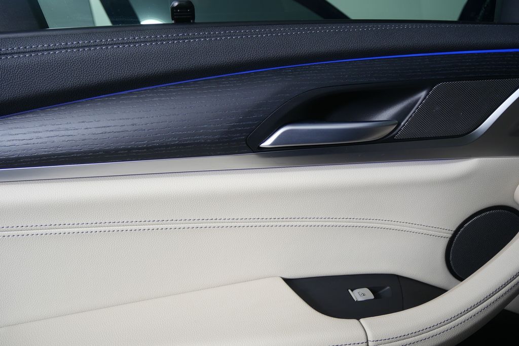 Thumbnail: 2023 BMW X3 - 13