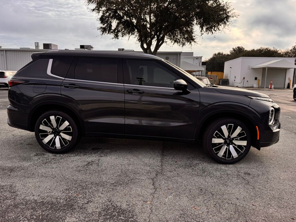 New 2026 Mitsubishi Outlander SUV