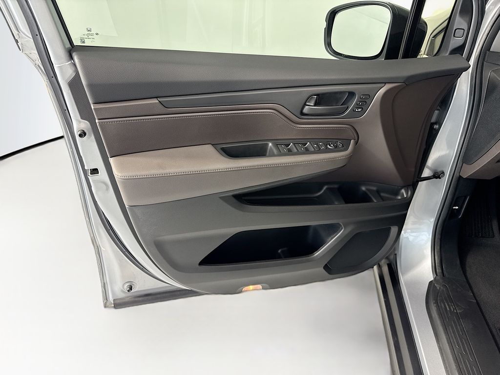 Thumbnail: 2024 Honda Odyssey - 25