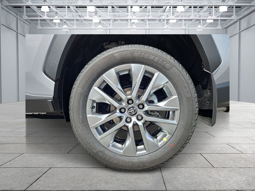 Thumbnail: 2025 Toyota RAV4 - 7