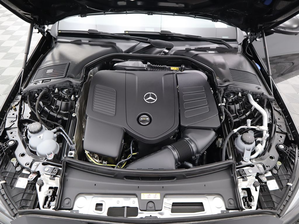 2025 Mercedes-Benz C-Class C 300 31