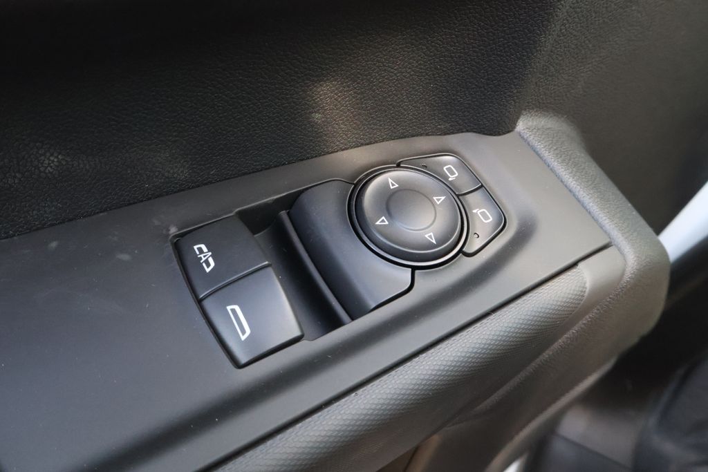 Thumbnail: 2026 Chevrolet Silverado 1500 - 16