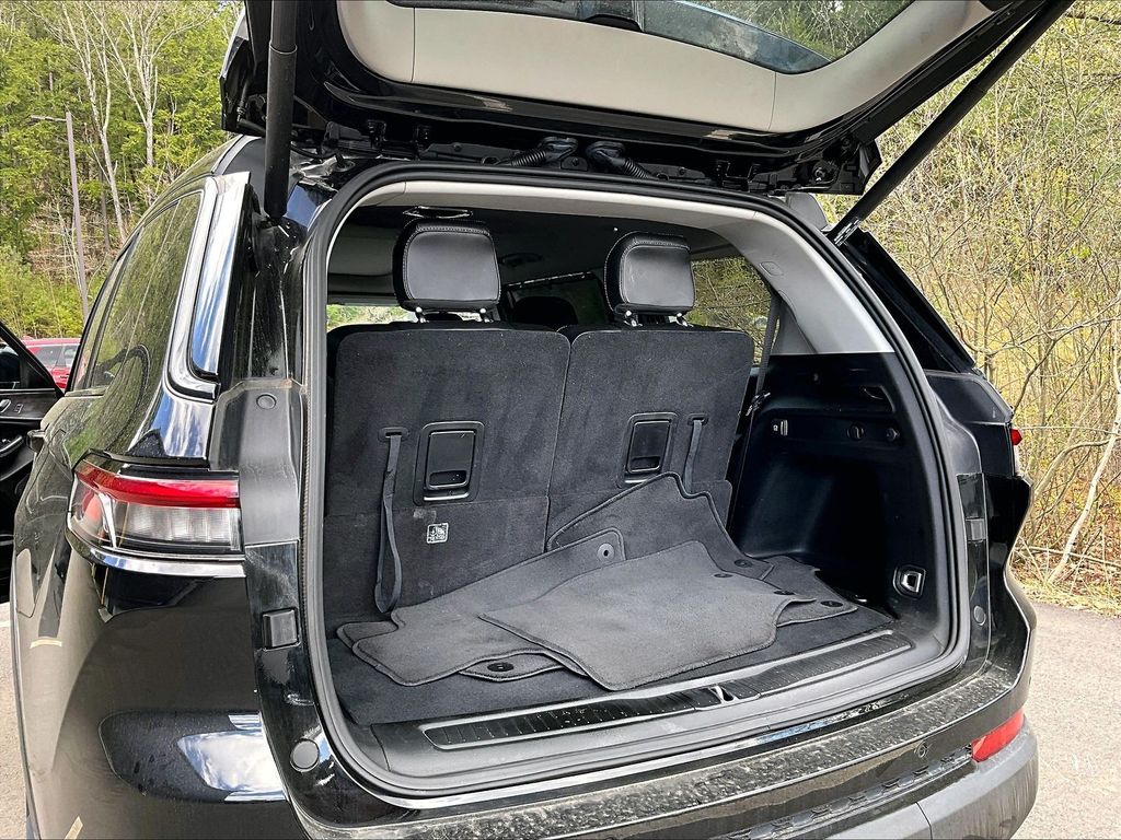 2023 Jeep Grand Cherokee L — photo 25
