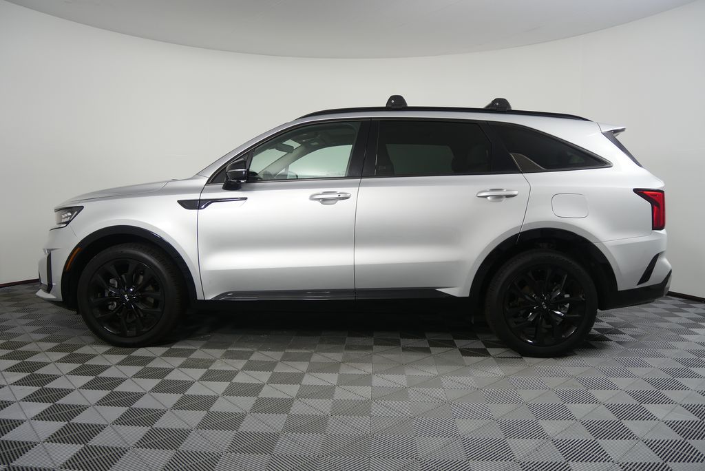 Thumbnail: 2021 Kia Sorento - 6