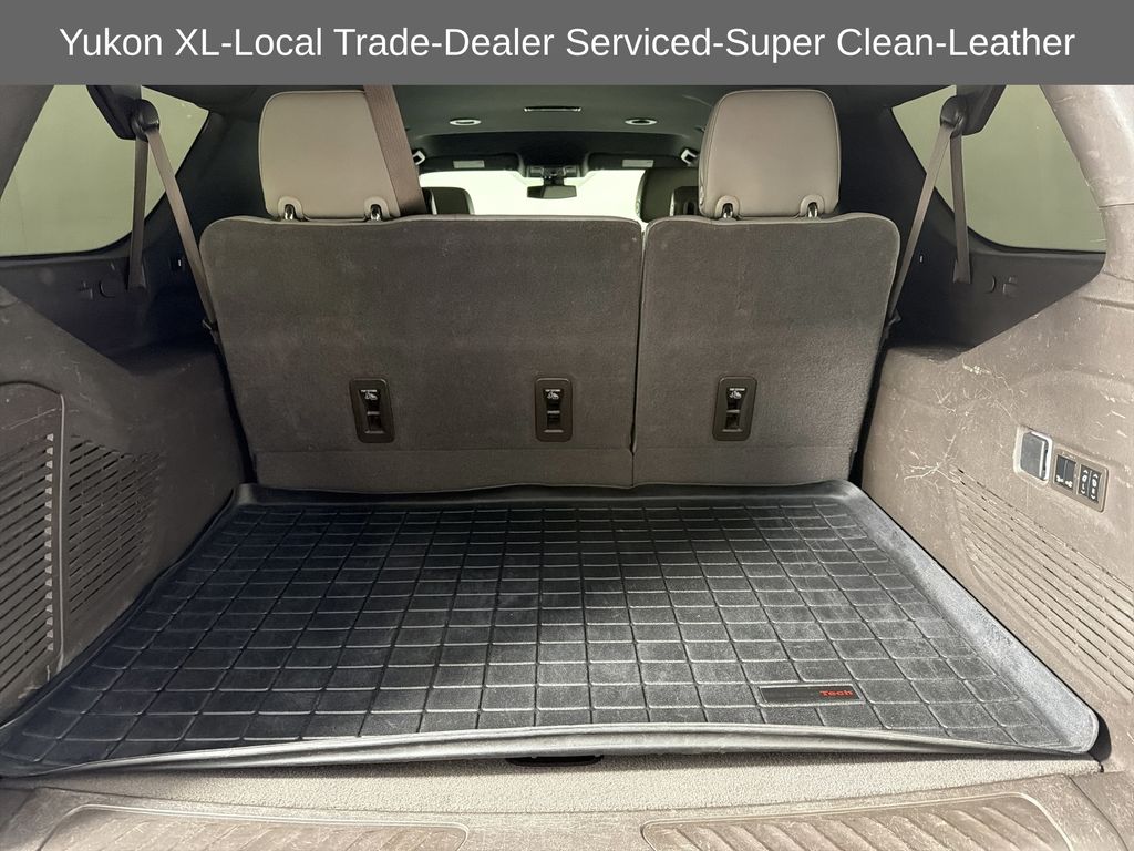 used 2022 GMC Yukon XL car, priced at $40,977