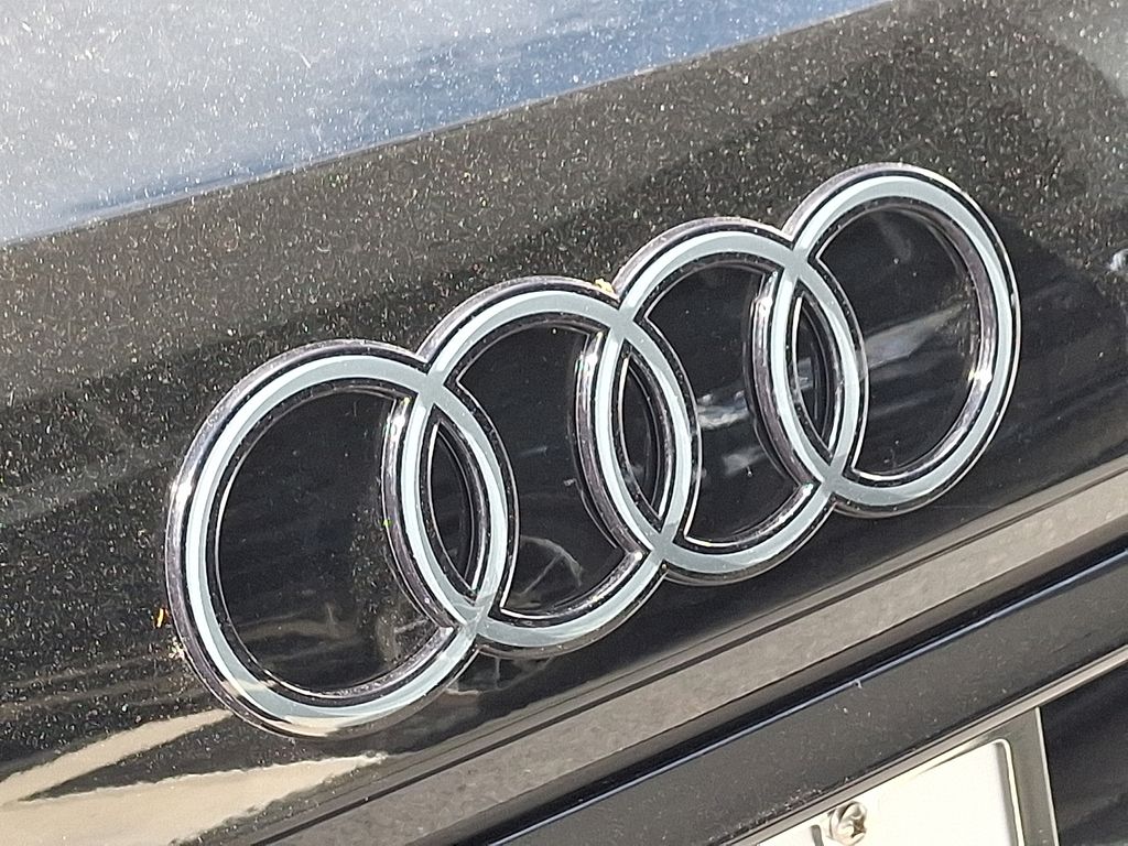 Thumbnail: 2025 Audi Q7 - 21