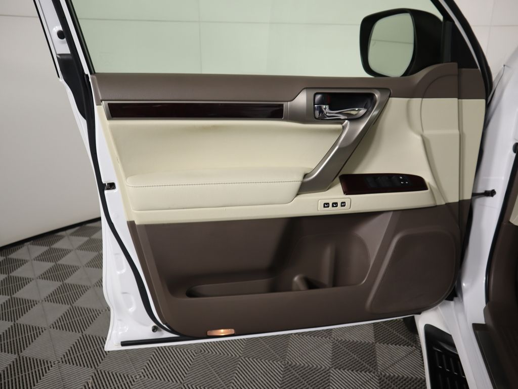 2017 Lexus GX 460 25