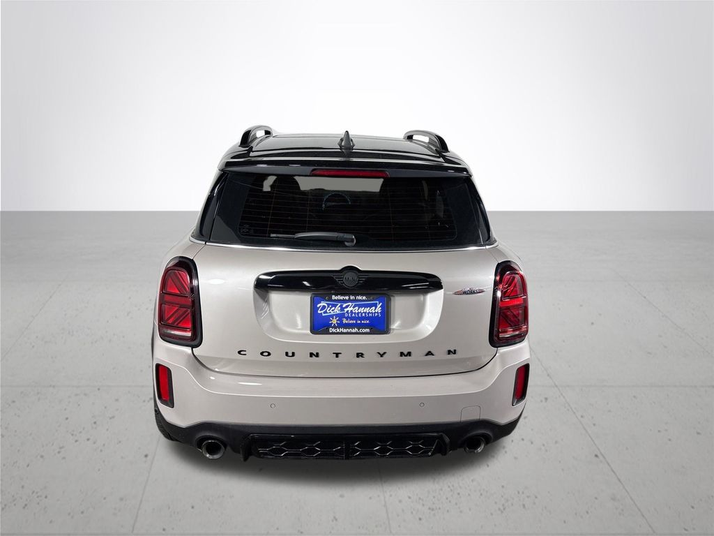 2022 MINI John Cooper Works Countryman Base