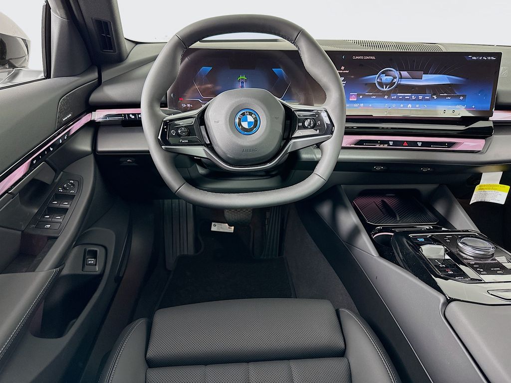 Thumbnail: 2024 BMW i5 - 19