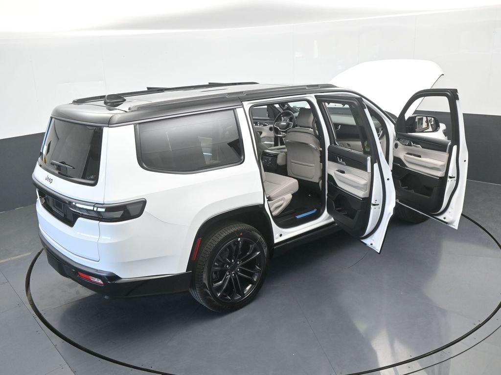 New 2026 Bright White Clearcoat Jeep Summit Obsidian image 69