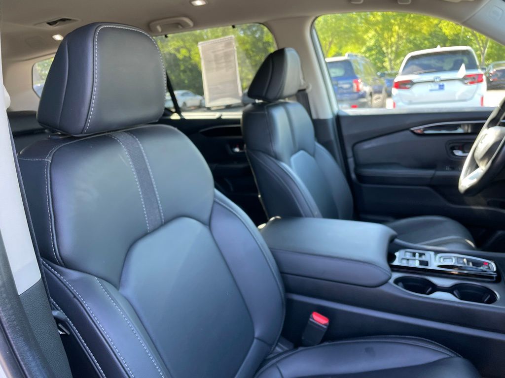 Thumbnail: 2024 Honda Pilot - 32