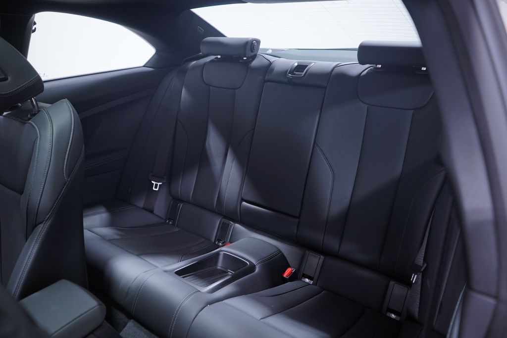 Thumbnail: 2024 BMW 2 Series - 9
