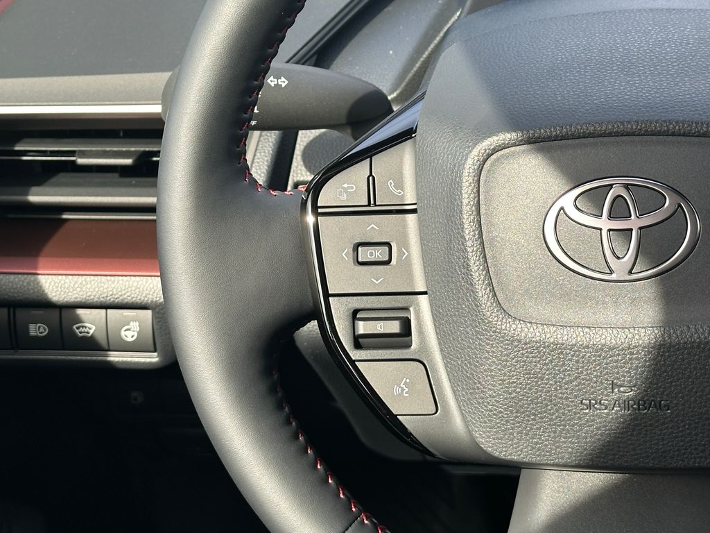 2026 Toyota Prius Plug-In Hybrid SE