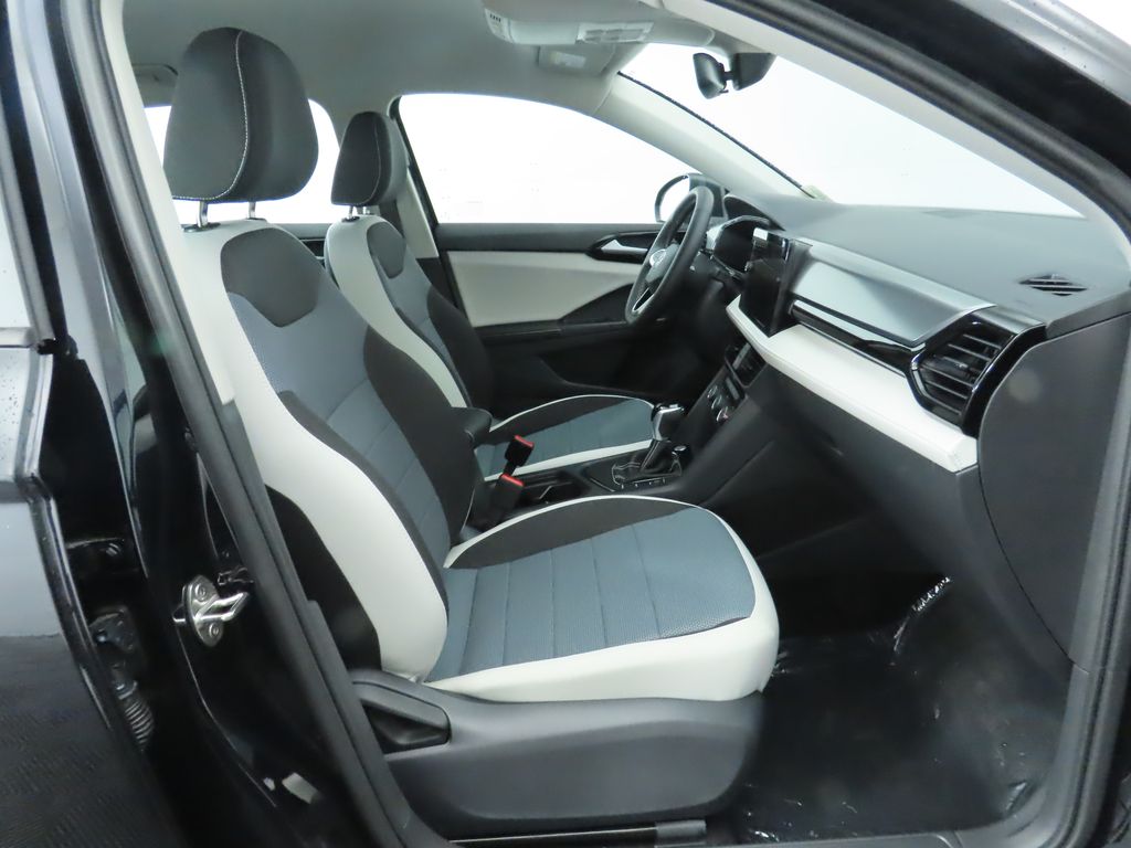 Thumbnail: 2025 Volkswagen Taos - 20