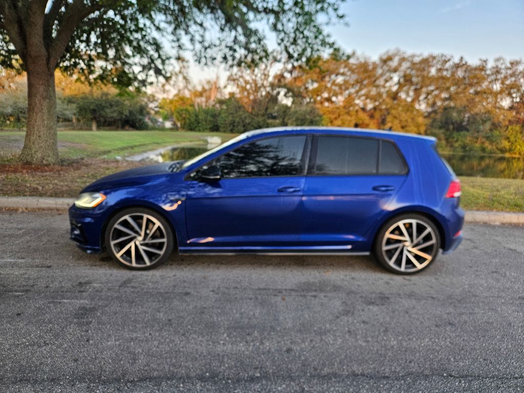 2018 Volkswagen Golf R 2