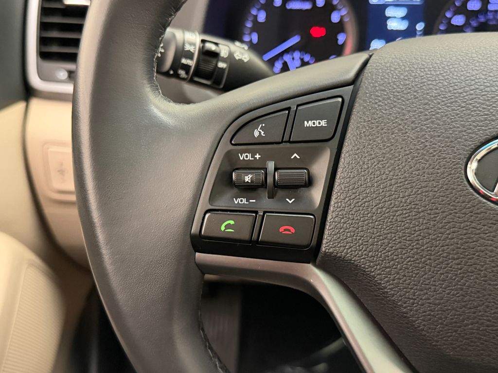 Thumbnail: 2016 Hyundai Tucson - 26