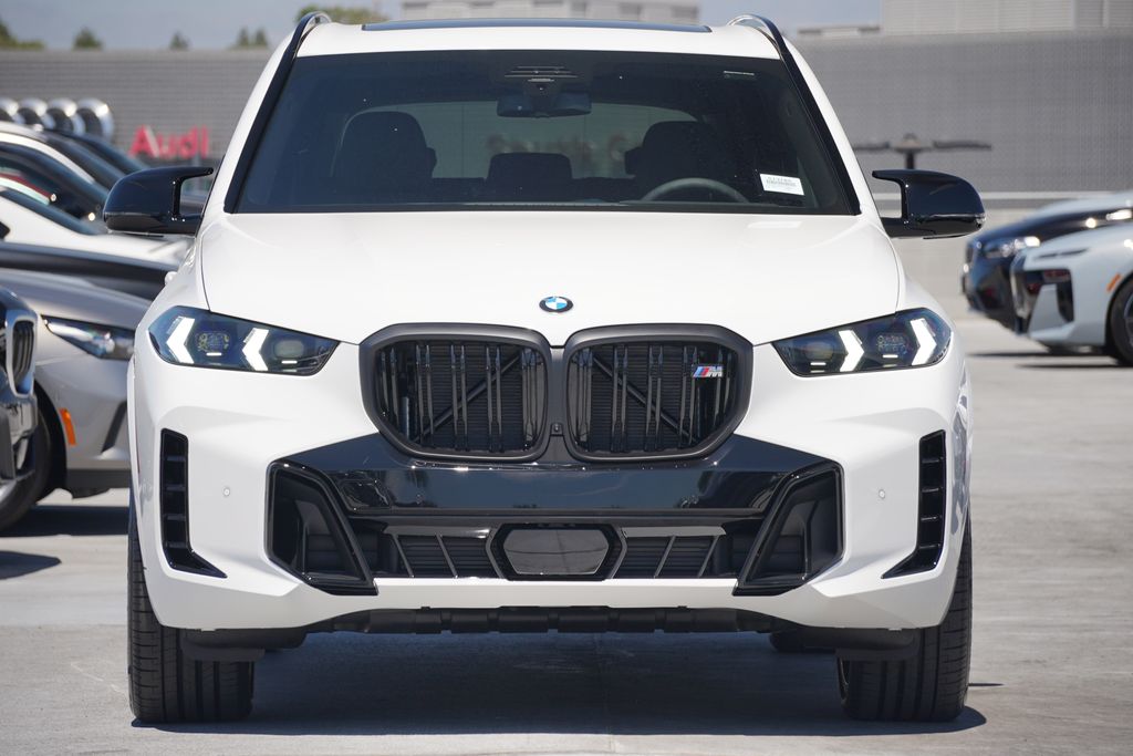 2025 BMW X5 M60i 2