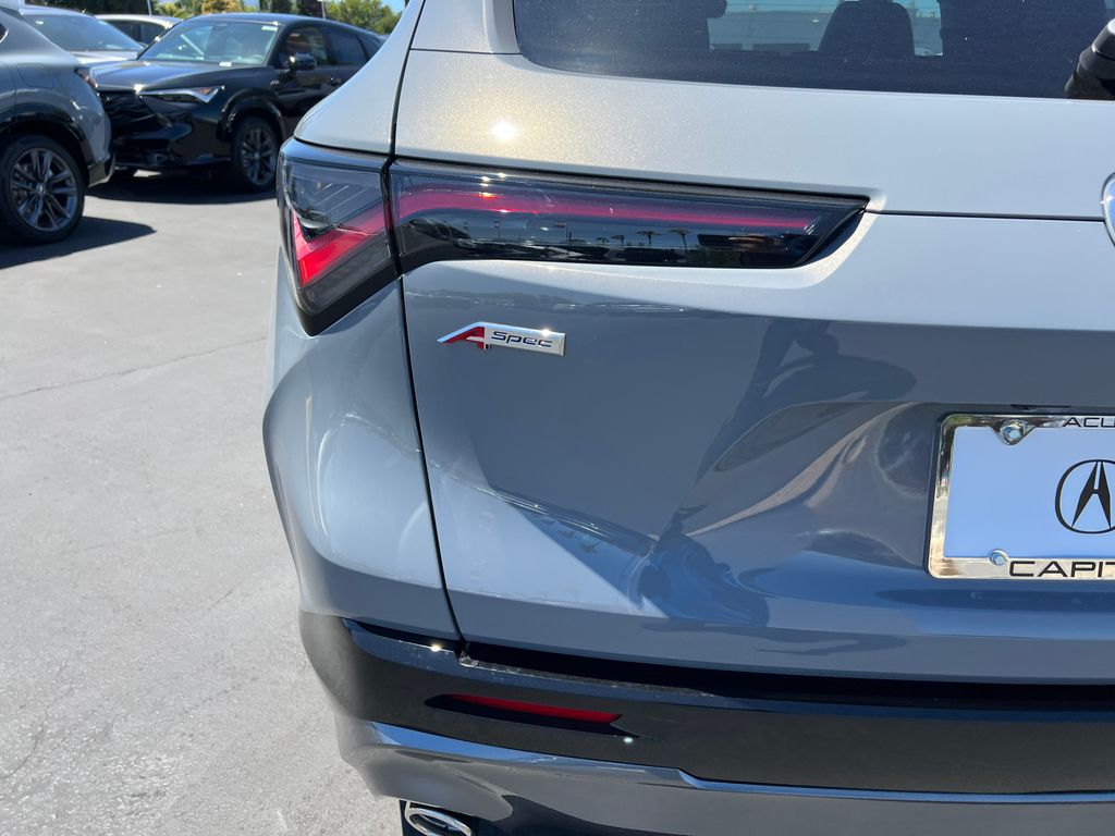 Thumbnail: 2025 Acura ADX - 10