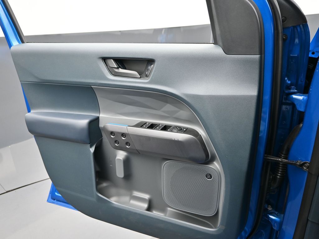 2025 Ford Maverick Lobo