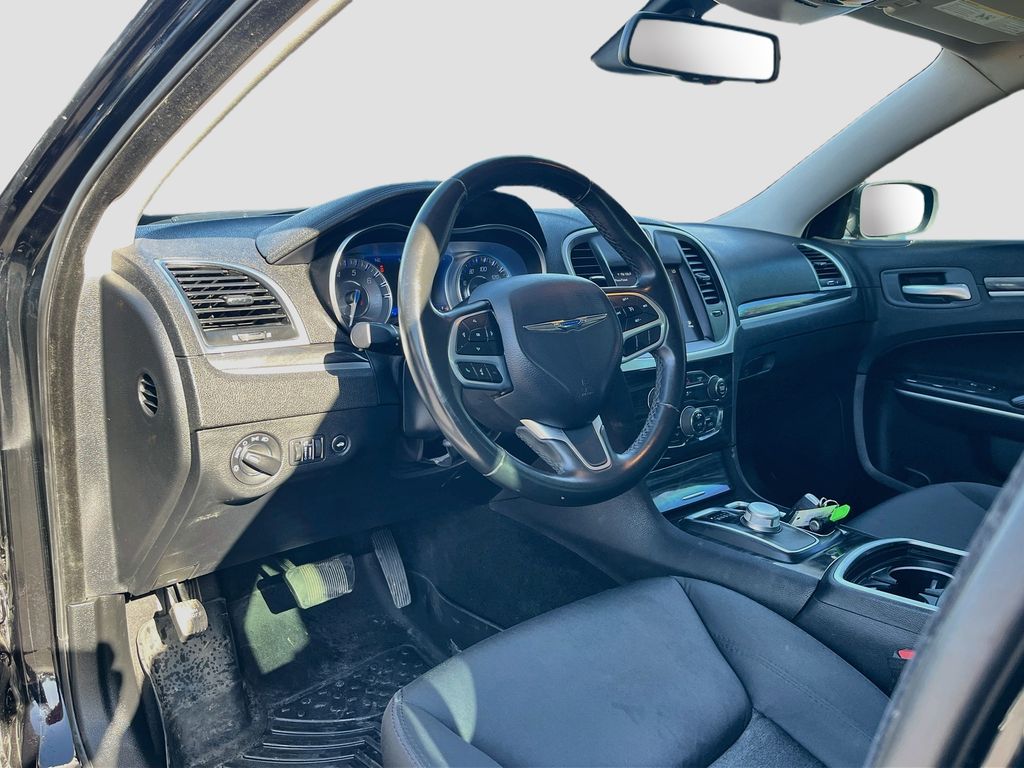 Used 2020 Black Chrysler Touring image 9