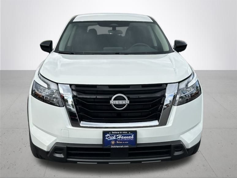 2025 Nissan Pathfinder S